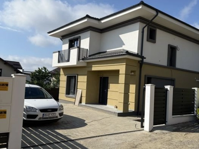 Casa 4 camere - Miroslava