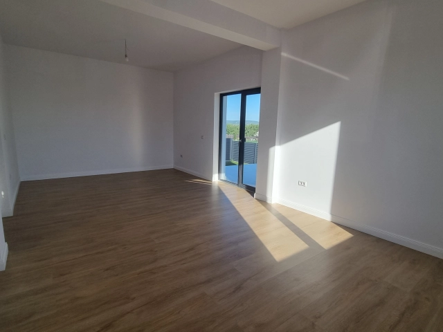 Casa 4 camere - Valea Adanca
