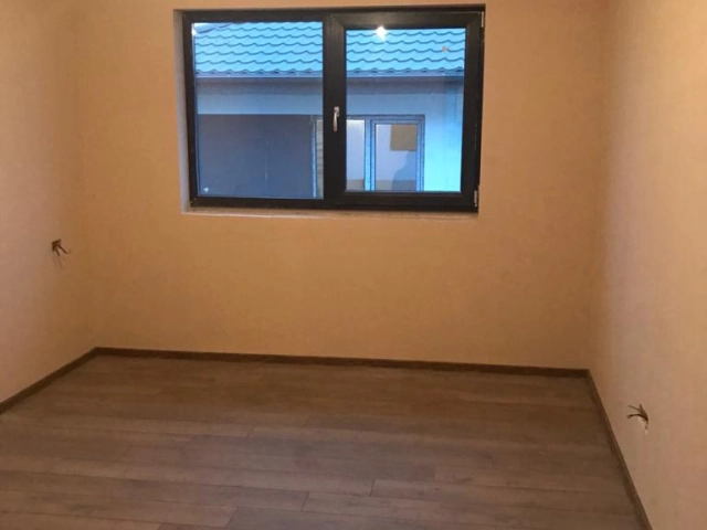 Casa 4 camere - Aroneanu
