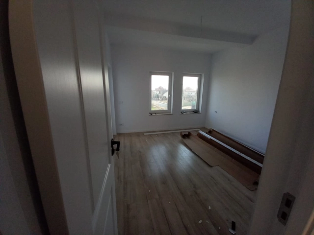 Casa 4 camere - Valea Lupului