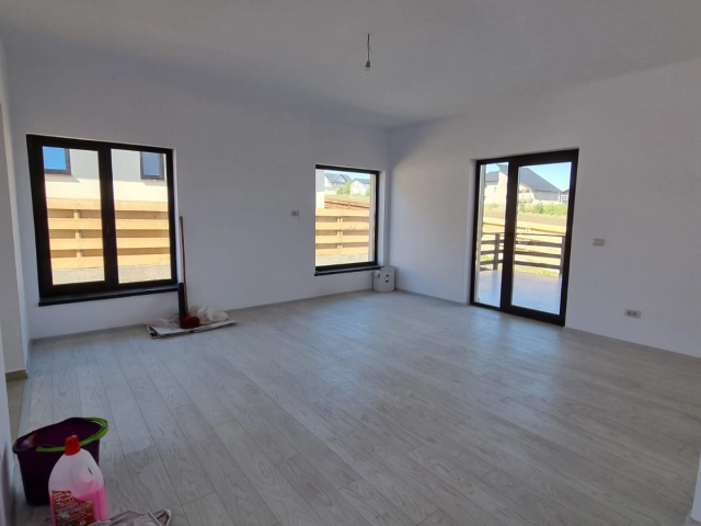 Casa 3 camere - Valea Lupului