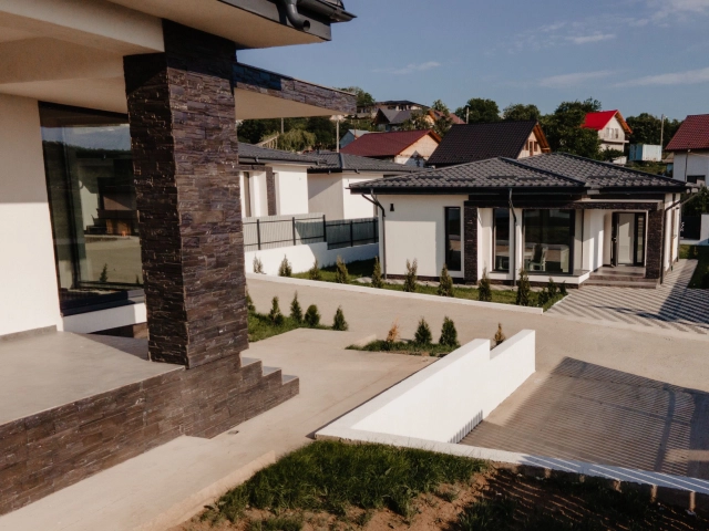 Casa 4 camere - Visani