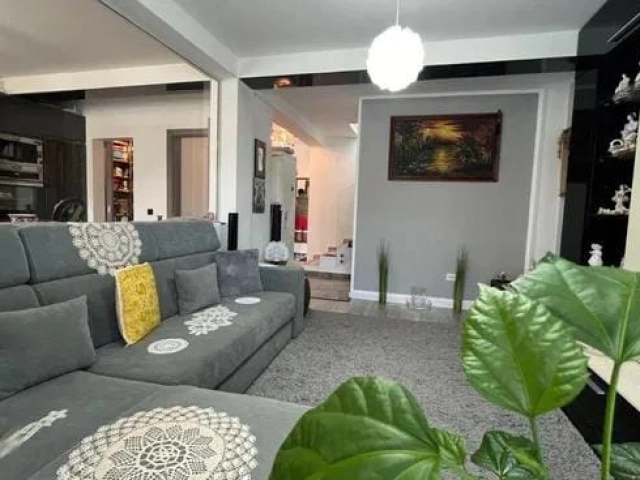 Casa 4 camere - CUG