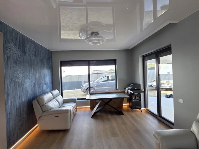 Casa 4 camere - Miroslava