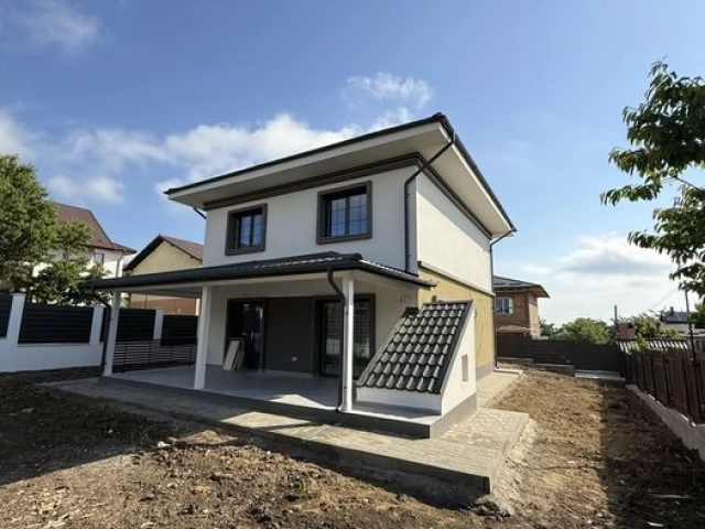 Casa 4 camere - Miroslava