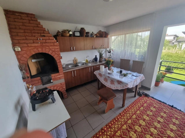 Casa 4 camere - Aroneanu
