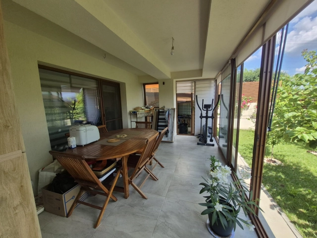Casa 4 camere - Miroslava