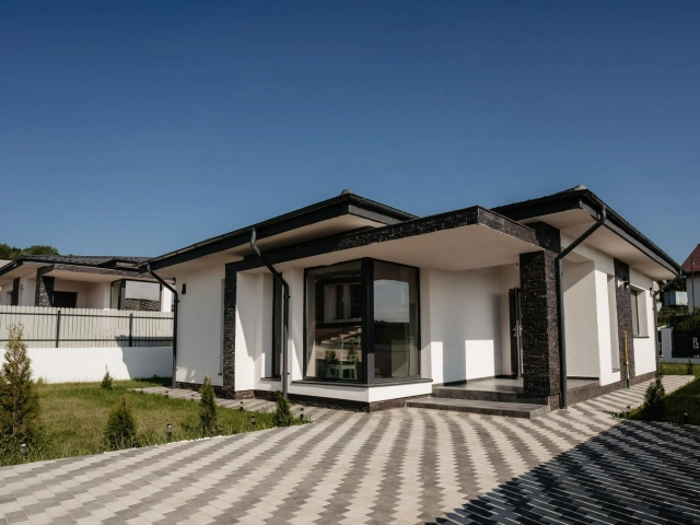 Casa 4 camere - Visani
