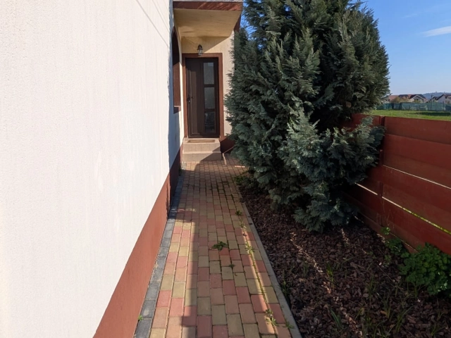 Casa 4 camere - Lunca Cetatuii