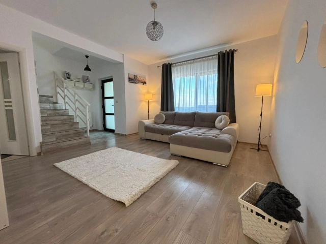 Casa 3 camere - Valea Adanca
