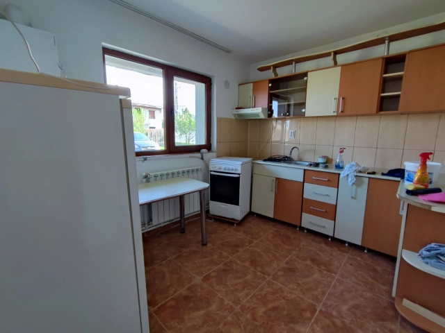 Casa 5 camere - Miroslava