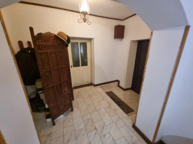 Casa 7 camere - Sararie