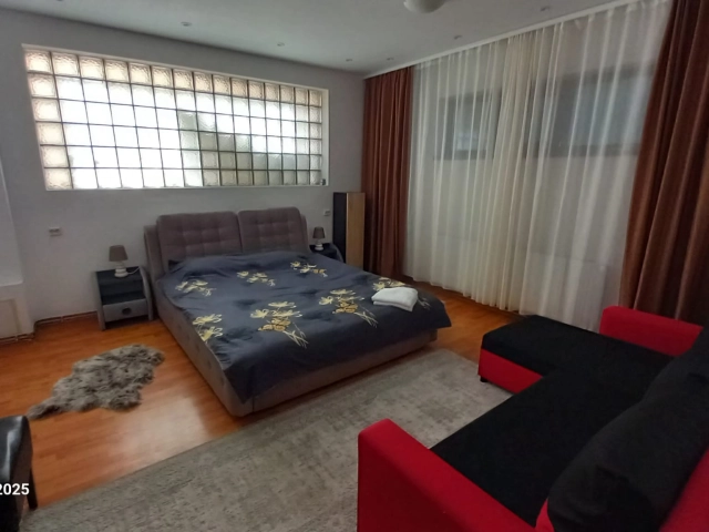 Casa 9 camere - Tatarasi