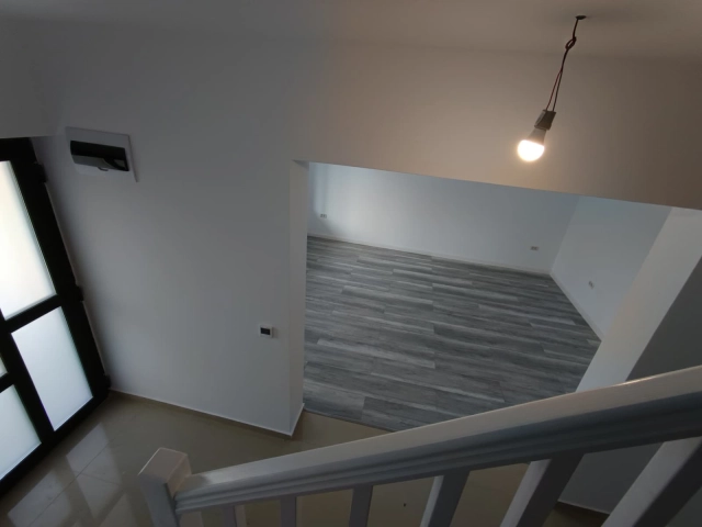 Casa 4 camere - Valea Lupului