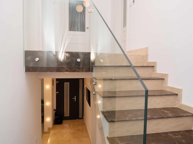 Casa 6 camere - Breazu