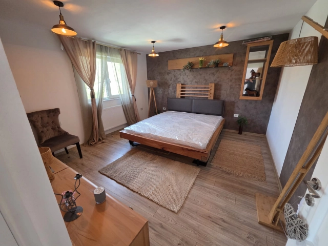 Casa 5 camere - Valea Lupului