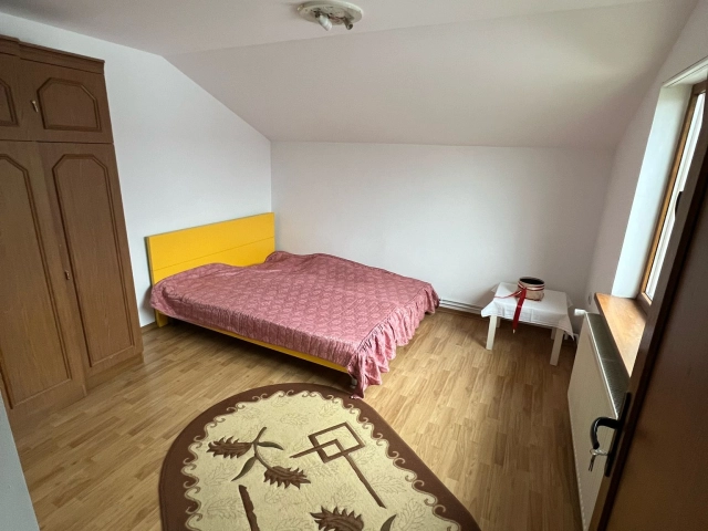 Casa 4 camere - Valea Ursului