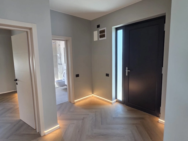 Casa 5 camere - Miroslava