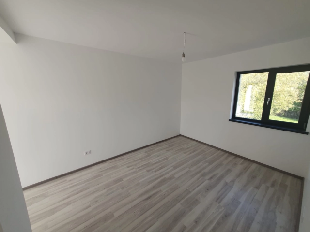 Casa 4 camere - Valea Lupului
