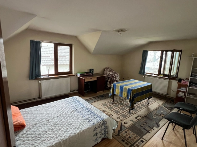Casa 4 camere - Valea Ursului