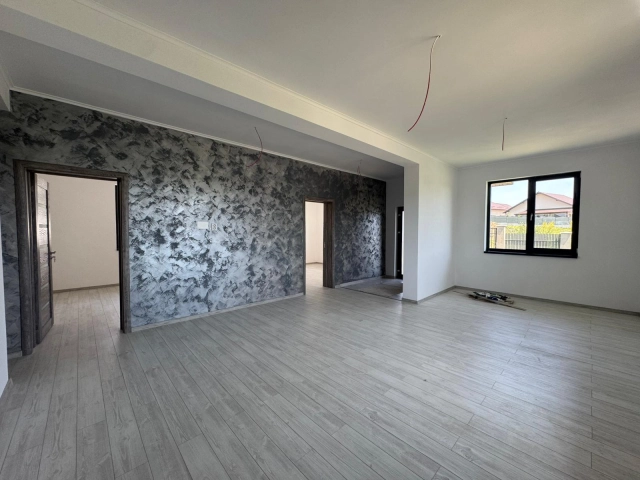 Casa 4 camere - Valea Adanca
