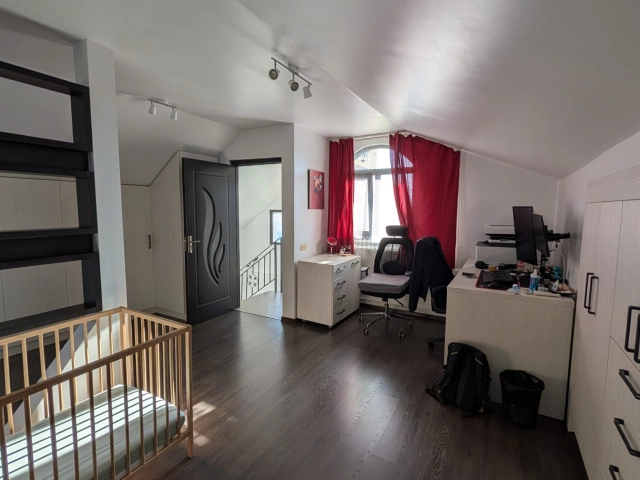 Casa 4 camere - Lunca Cetatuii