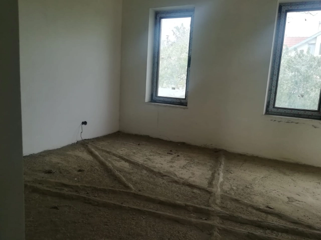 Casa 9 camere - Valea Lupului