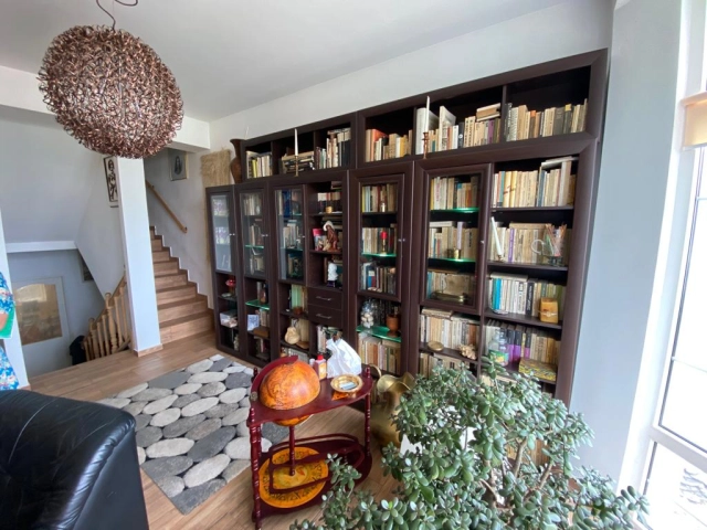 Casa 4 camere - Bucium
