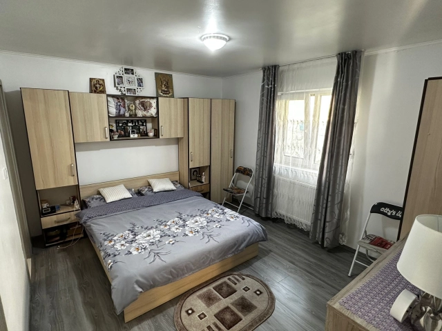 Casa 3 camere - Tomesti
