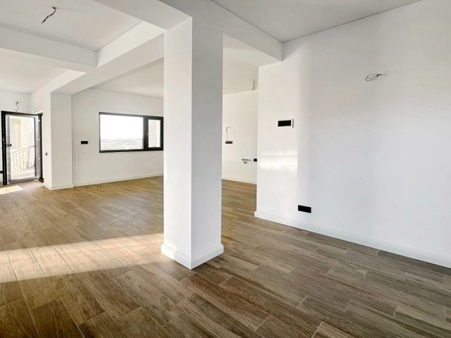 Casa 4 camere - Miroslava