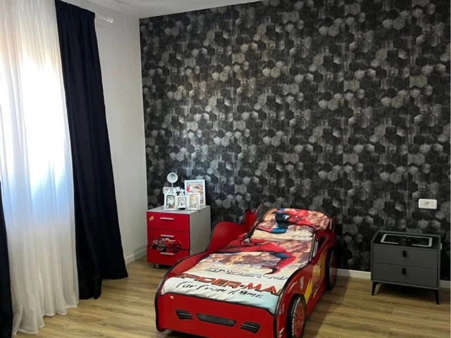 Casa 5 camere - Miroslava