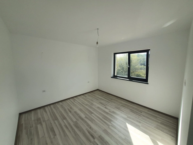 Casa 4 camere - Valea Lupului