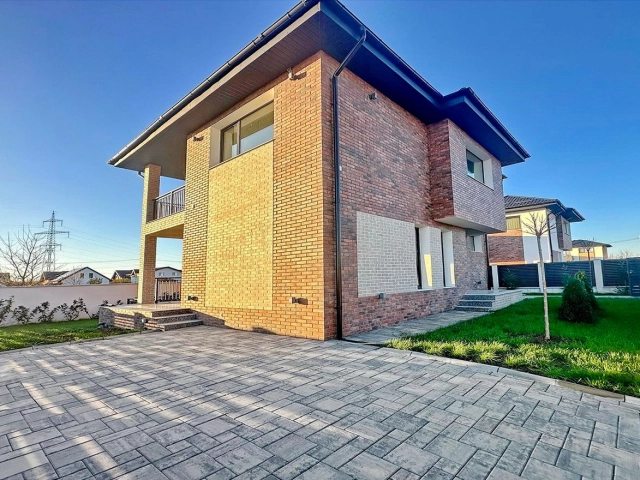 Casa 4 camere - Miroslava