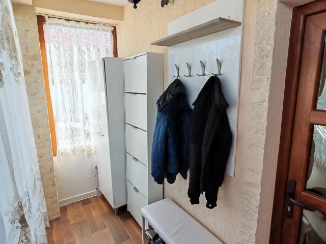 Casa 4 camere - Rediu