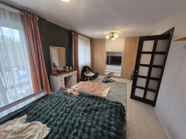Casa 4 camere - CUG