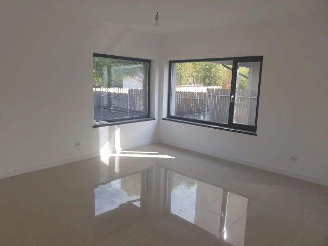 Casa 4 camere - Valea Lupului