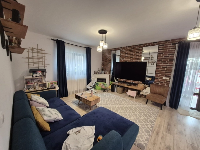 Casa 4 camere - CUG