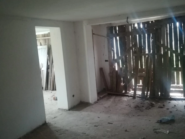 Casa 9 camere - Valea Lupului