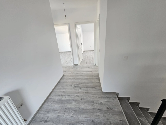 Casa 4 camere - Horpaz