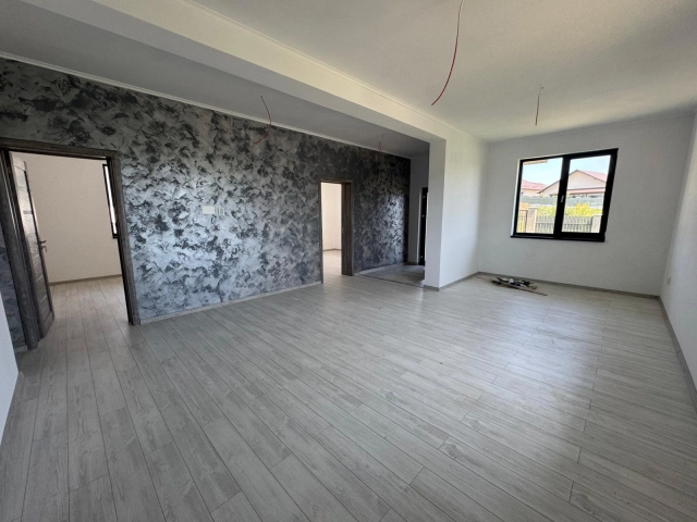 Casa 4 camere - Valea Adanca