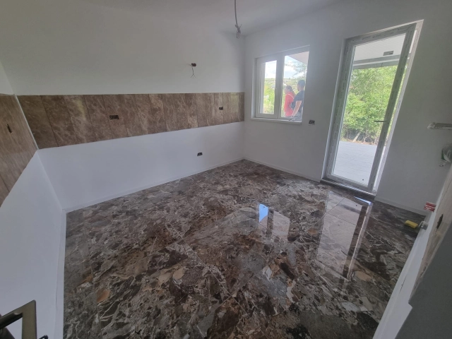 Casa 4 camere - Tomesti
