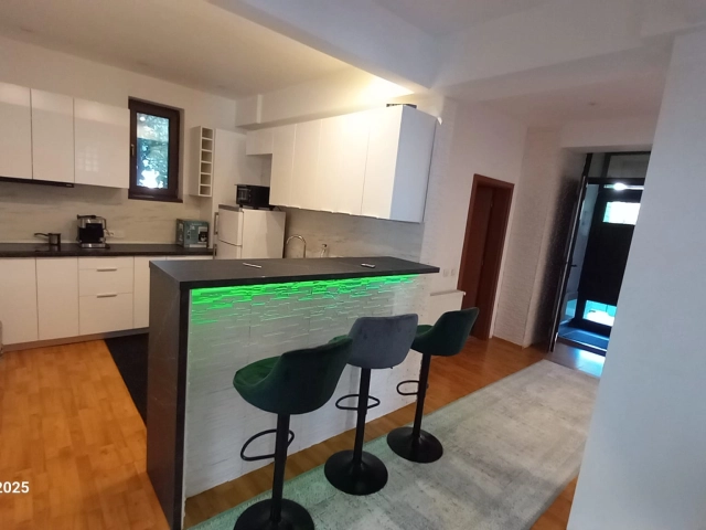 Casa 9 camere - Tatarasi