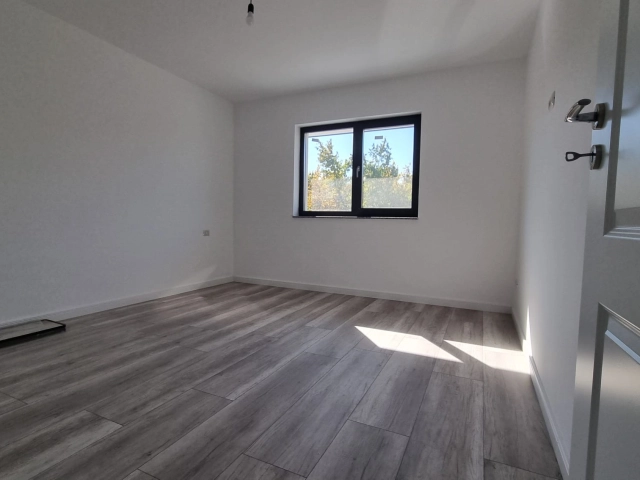 Casa 4 camere - Bucium