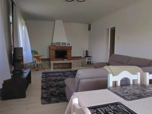 Casa 5 camere - Aroneanu