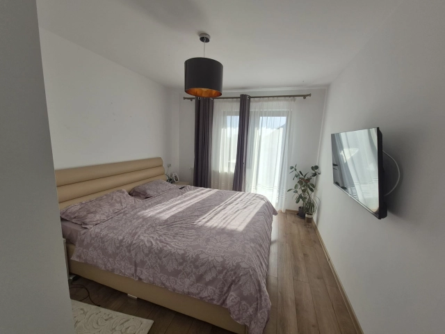 Casa 4 camere - Miroslava
