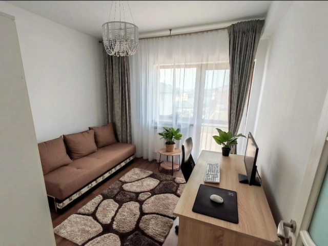 Casa 4 camere - Rediu