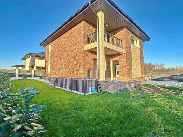 Casa 4 camere - Miroslava