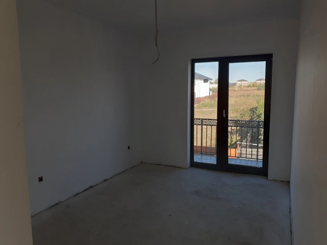 Casa 4 camere - Valea Lupului