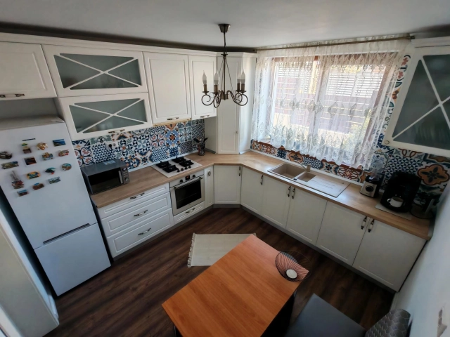 Casa 4 camere - Rediu