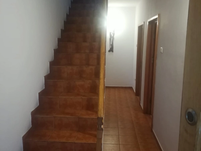 Casa 4 camere - Bucium
